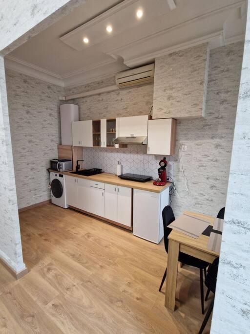 שאלון-סור-סאון Appartement Au Coeur De La Ville מראה חיצוני תמונה